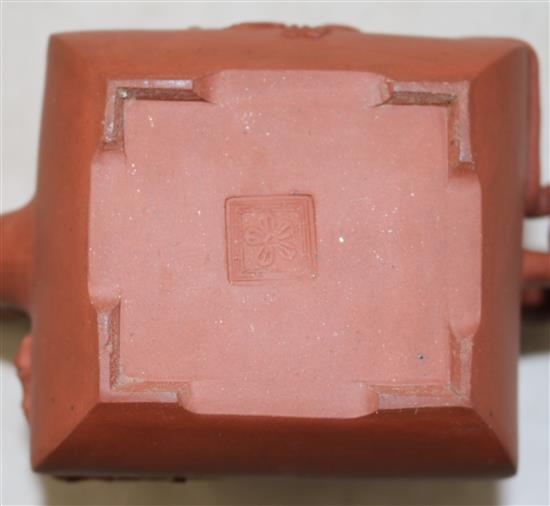 A Chinese Yixing pottery rectangular baluster teapot and cover, late 19th century, height 14.5cm